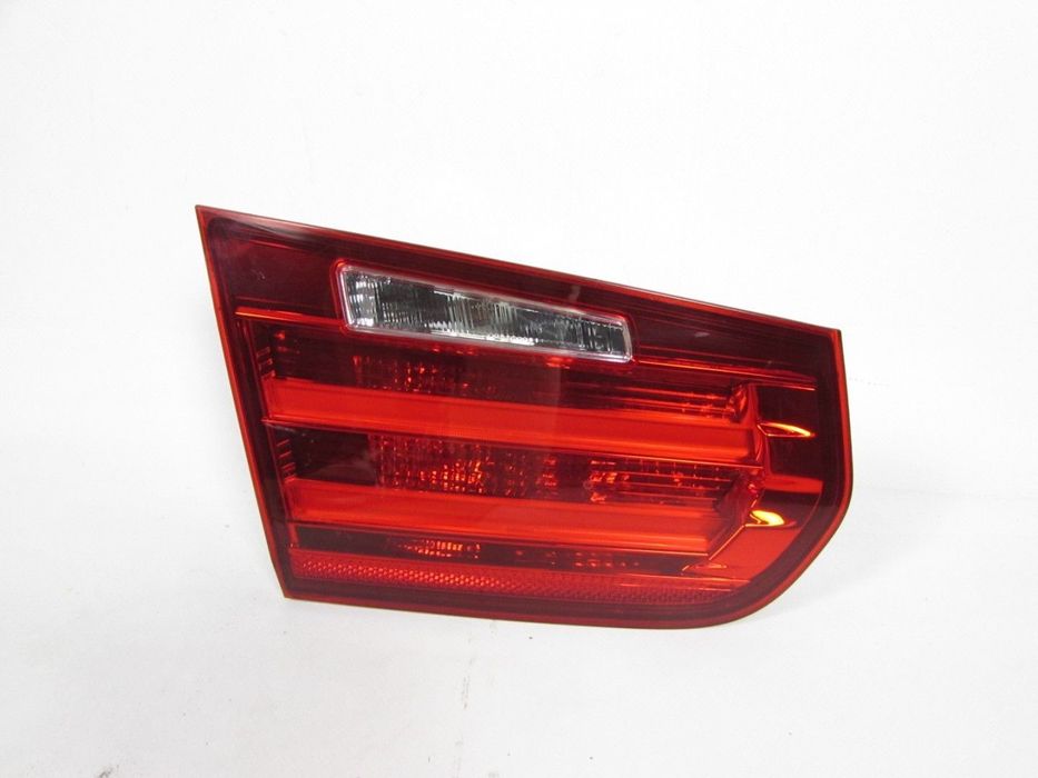 Farolim da mala Esquerdo/Trás Seminovo/ Original BMW 3 (F30, F80)/BMW 3 Touring...
