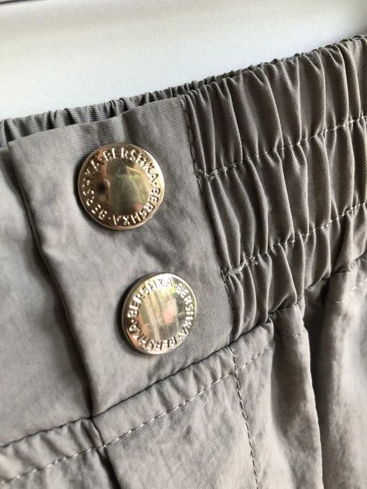 Cienkie szare spodnie BERSHKA Casual sportowe rozm S 36
