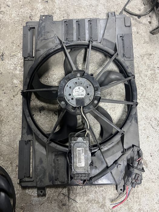 Дифузор вентилятора Volksvagen Golf 6 Гольф 6