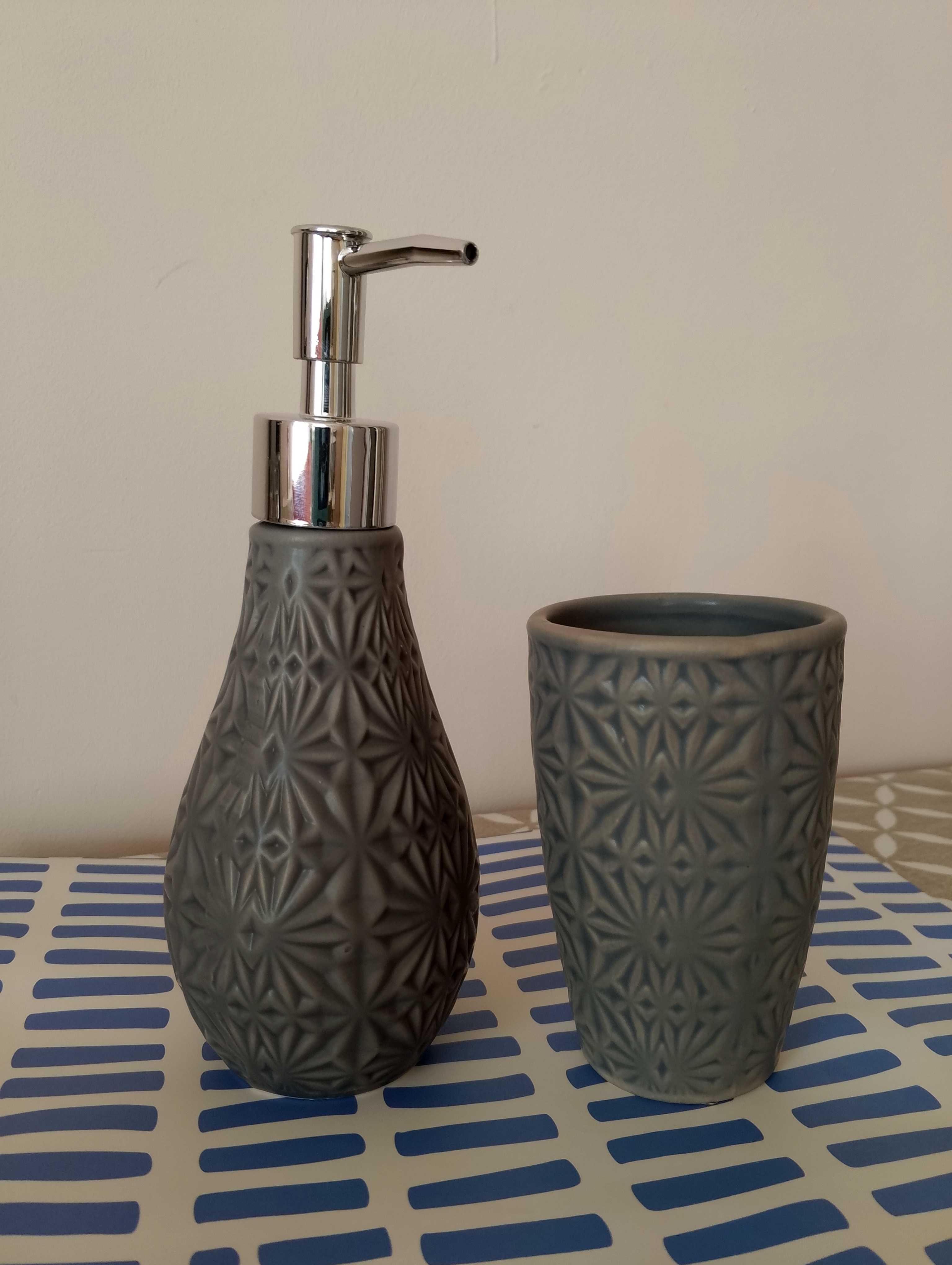 ceramiczny dozownik do mydła +kubek szary