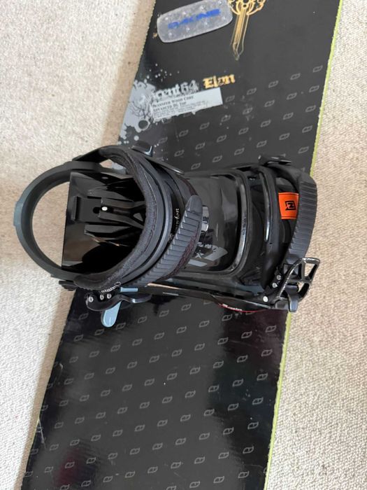 Deska snowboardowa Elan 160cm z wiązaniami Nitro, stan bdb