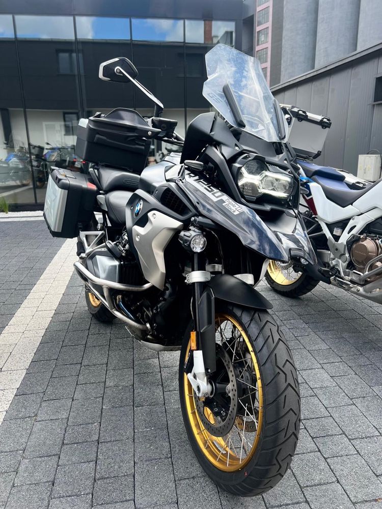 Wypożyczalnia motocykli