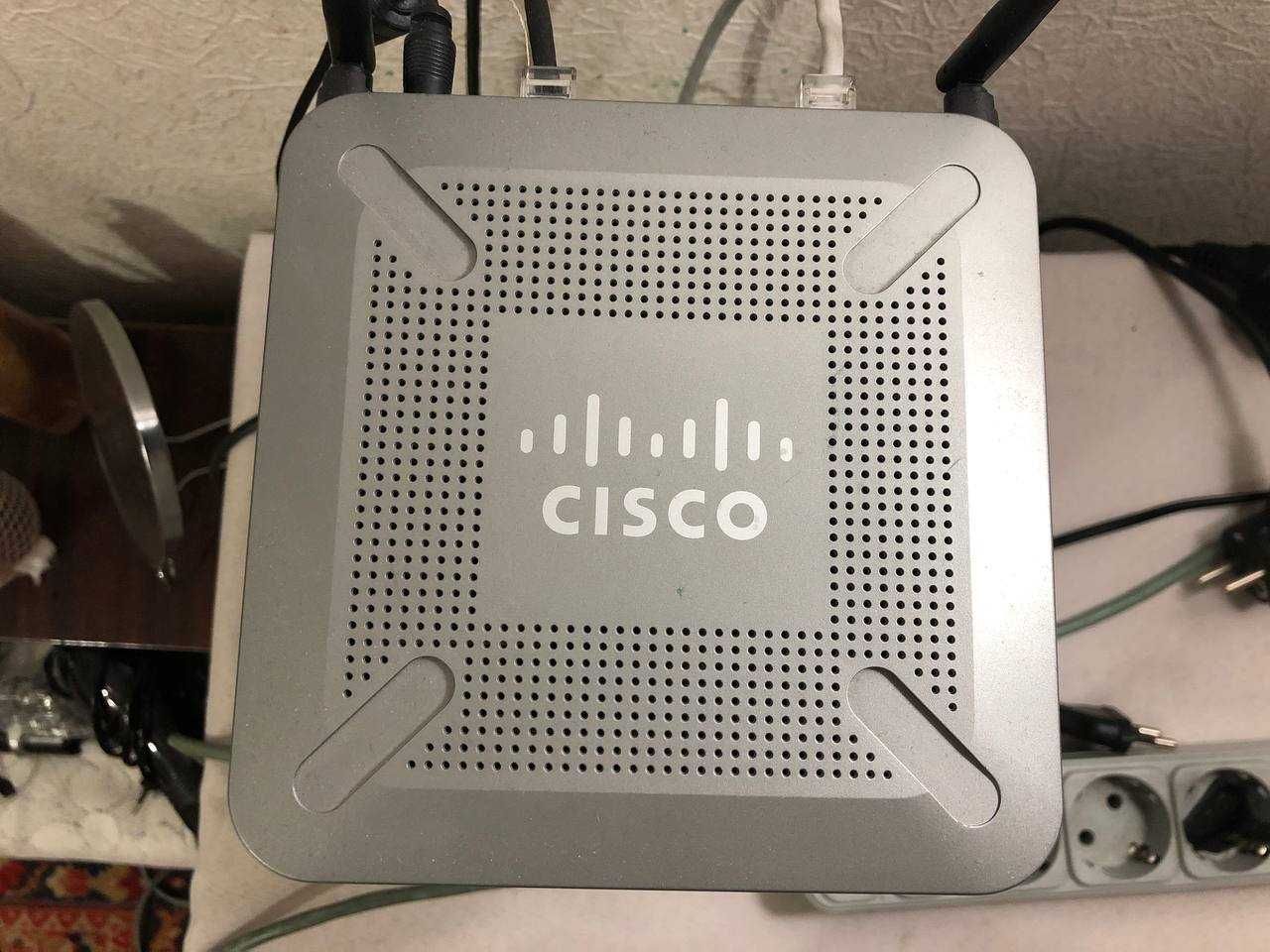 Бездротовий маршрутизатор (роутер) Cisco RV120W