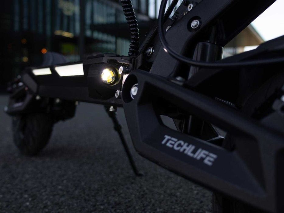 Hulajnoga Elektryczna 1365W Duży Zasięg 50km Amortyzacja TECHLIFE Q3