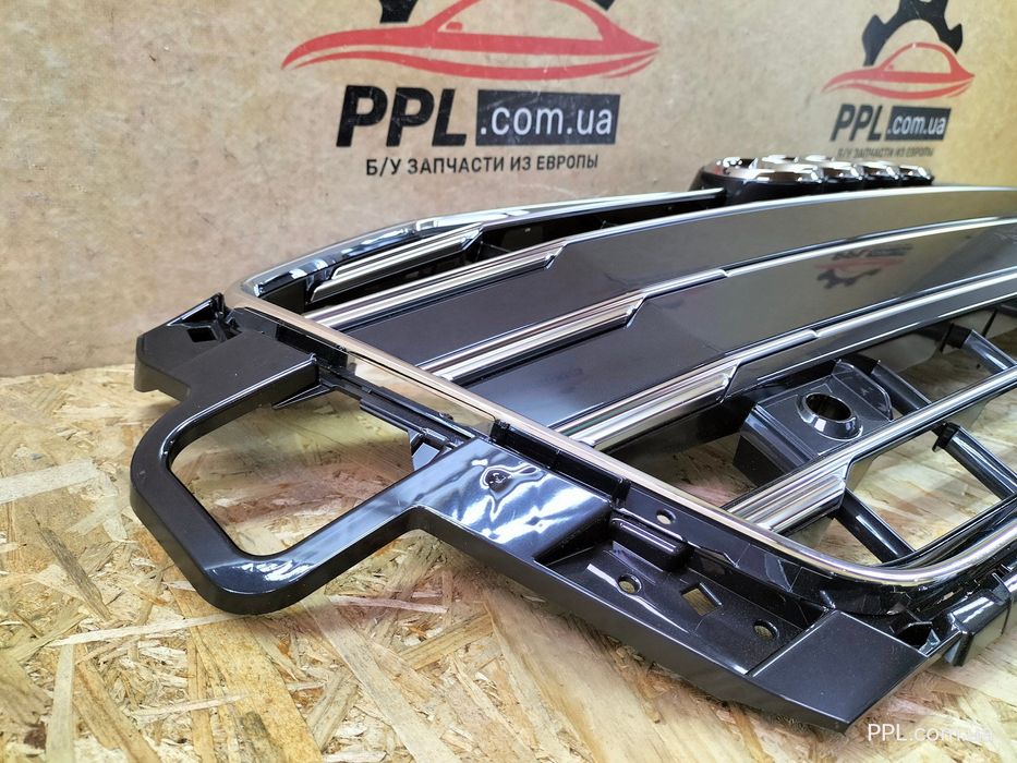 Audi A4 B9 2019-2023 Решетка радиатора 8W0853651DF / 8W0853651DH