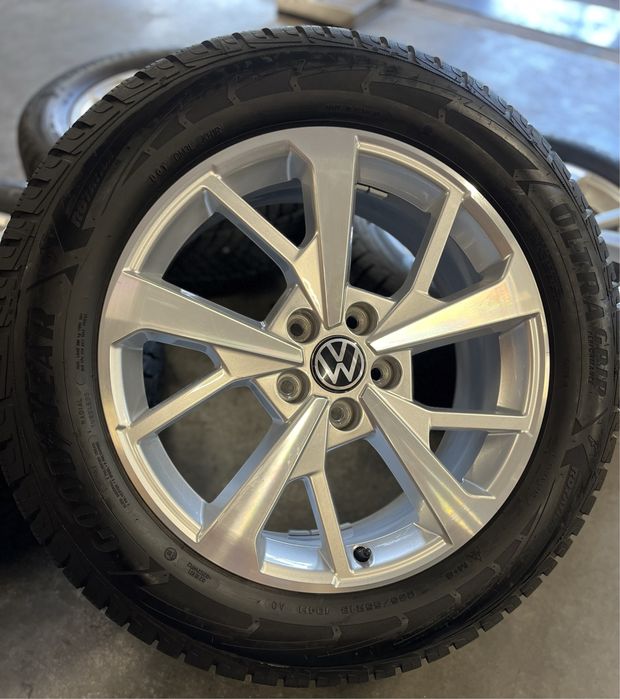 Koła Zimowe 18 VW Tiguan 235/55R18 Goodyear 5x112 Jak Nowe Oryginalne