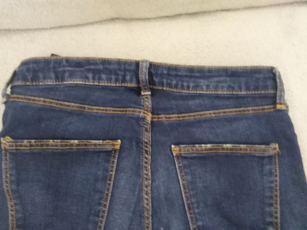 Spodnie  jeansowe Zara