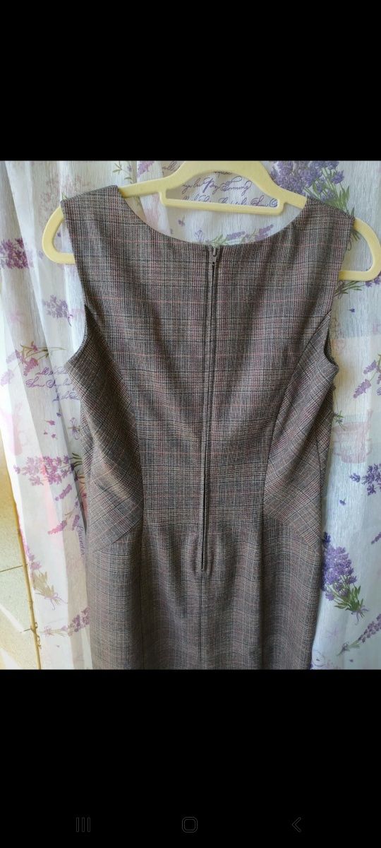 Elegancka sukienka Orsay brązowa w kratkę M 38