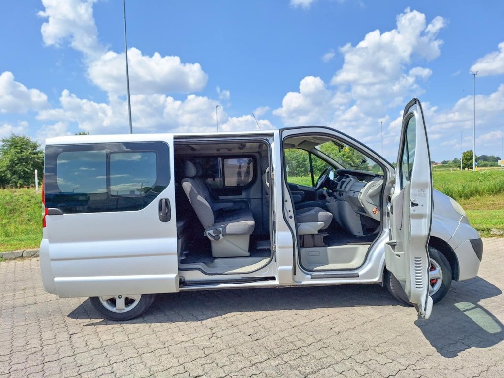 Opel vivaro 2.0 cdti 115 km