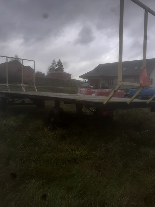 Sprzedam przyczepe/lawete do balotów, rozrzutnik do kukurydzy