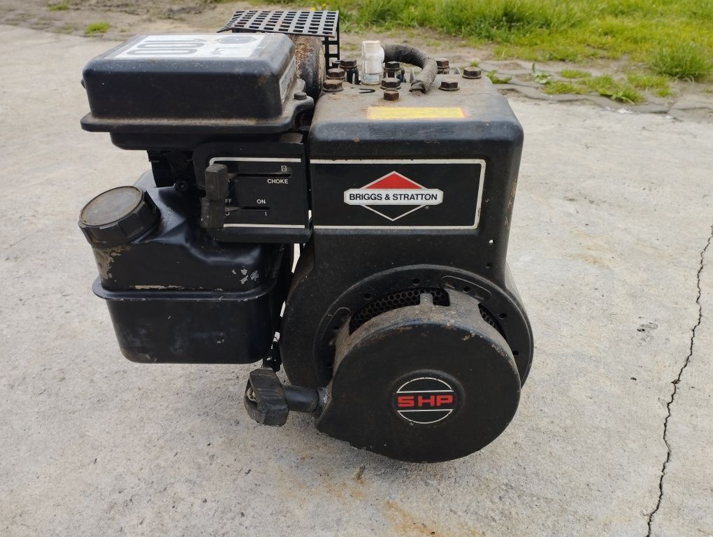 Silnik Briggs Stration pionowy 5 HP agregat/glebogryzarka/gokart