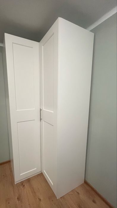 Narożna szafa PAX