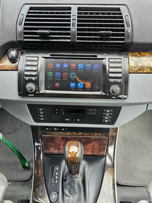 BMW X5 3.0i com GPL de última geração reservado