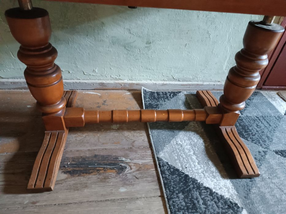 Ława rozkładana  wzdłuż