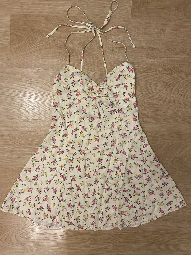 Zwiewna sukienka Zara S