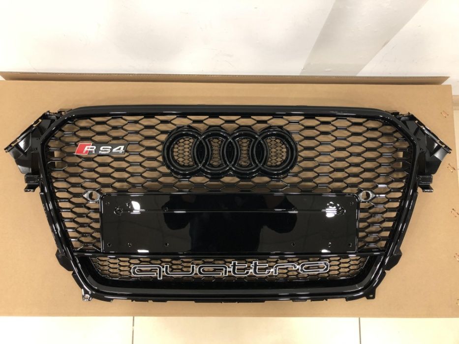 Решітка audi A4 рс4 рештіка 13-15р  Audi A4 rs4 b8