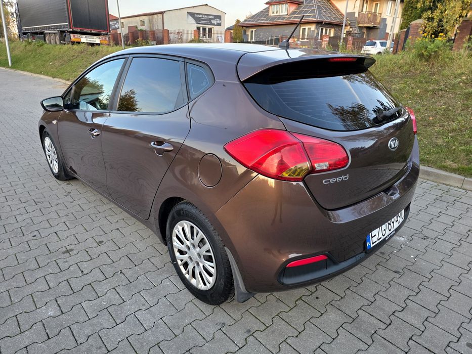 Ceed*1.6 CRDI*2013*1 Wł w PL*Grzane Fotele Kierownica*Tempomat*Zadbany