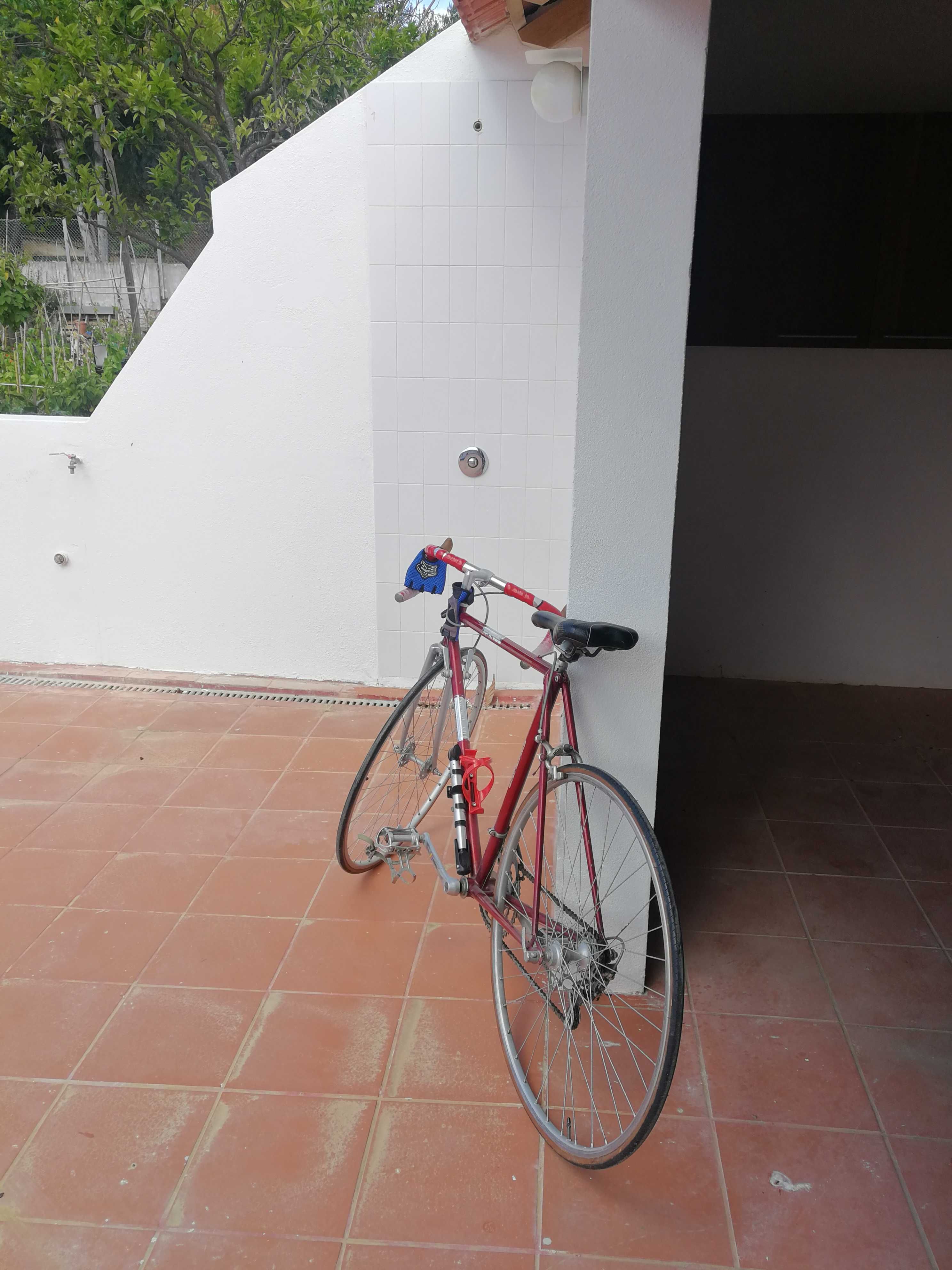 Vendo bicicleta Impecável..