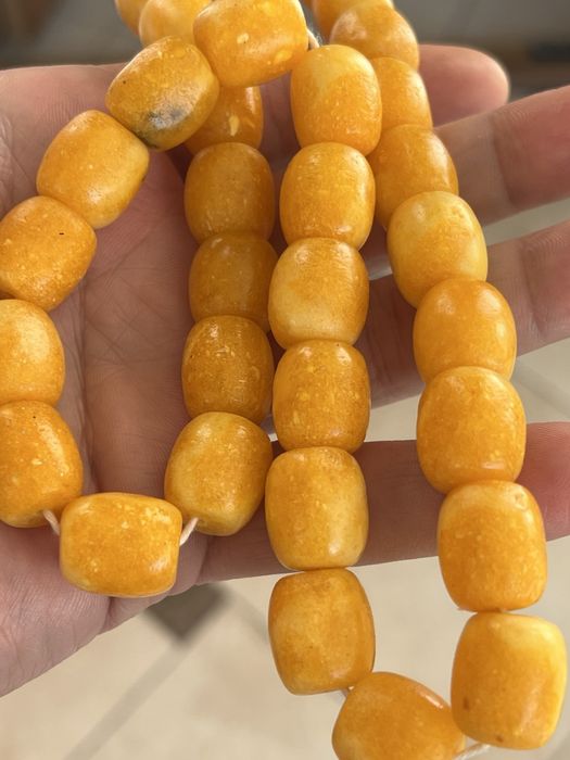 Намисто, 33 штук, смола сосни