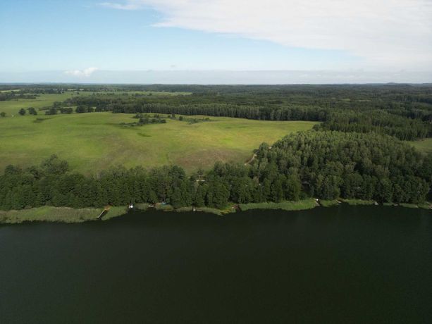 Działka przy jeziorze, blisko lasu (rolna)