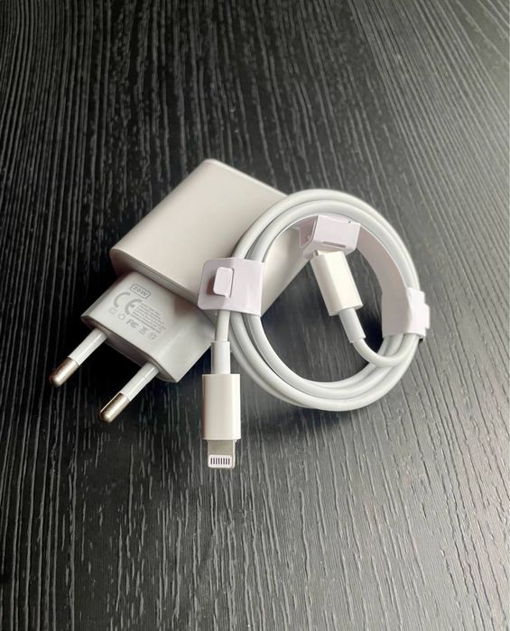 Зарядка для айфона