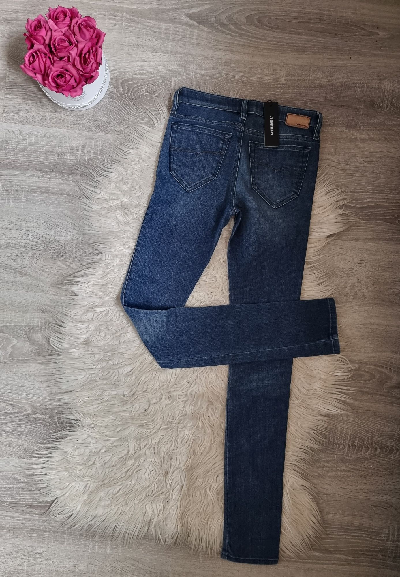 Spodnie jeansy Diesel W25 L32 nowe