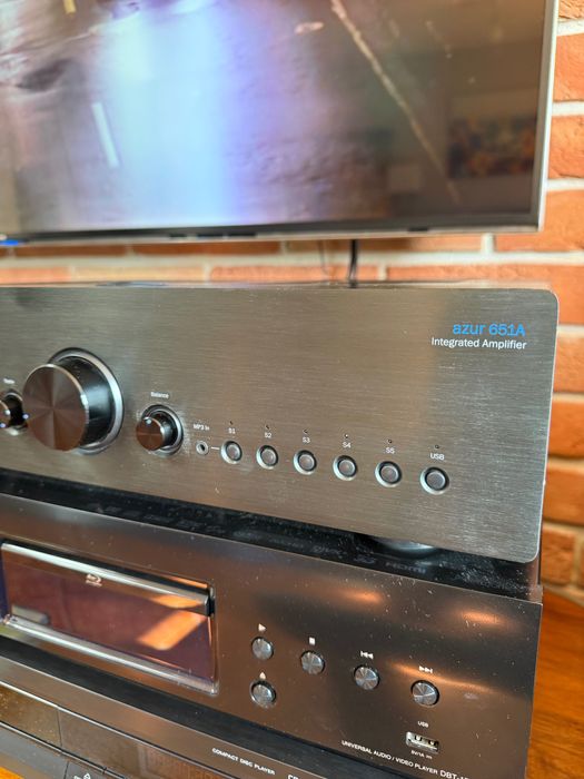 Wzmacniacz Cambrigde audio Azur 651A