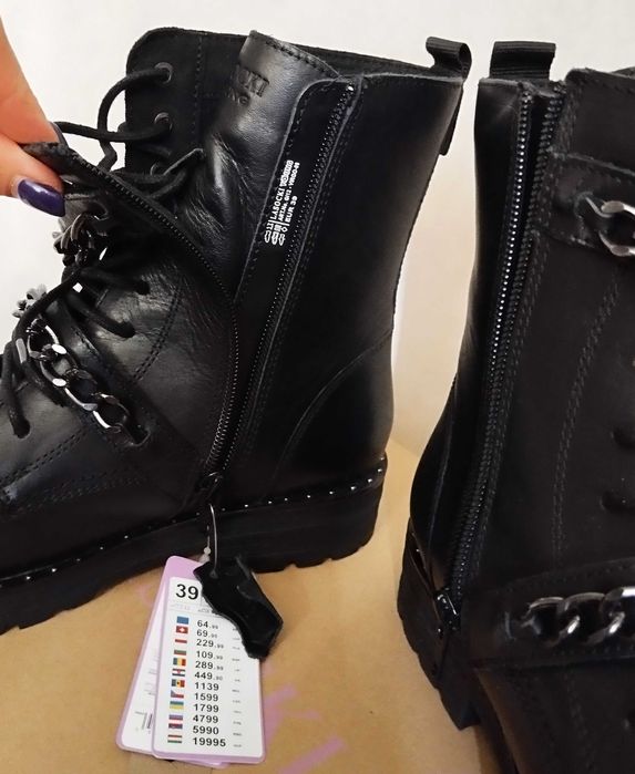 czarne workery łańcuchami skórzane botki Lasocki skóra naturalna 39 38