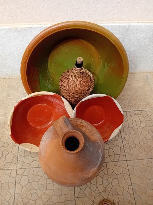 Pecas em barro muito antigas