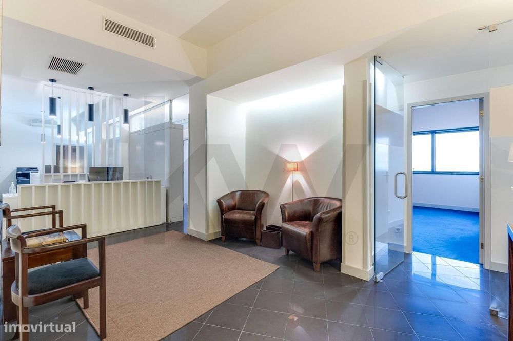 Escritório para venda no Edificio Mota Galiza com 400 m2