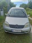 Автомобіль mercedes-benz