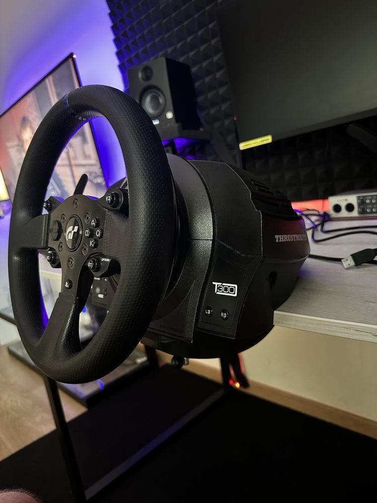 Продам базу Thrustmaster t300 rs gt.