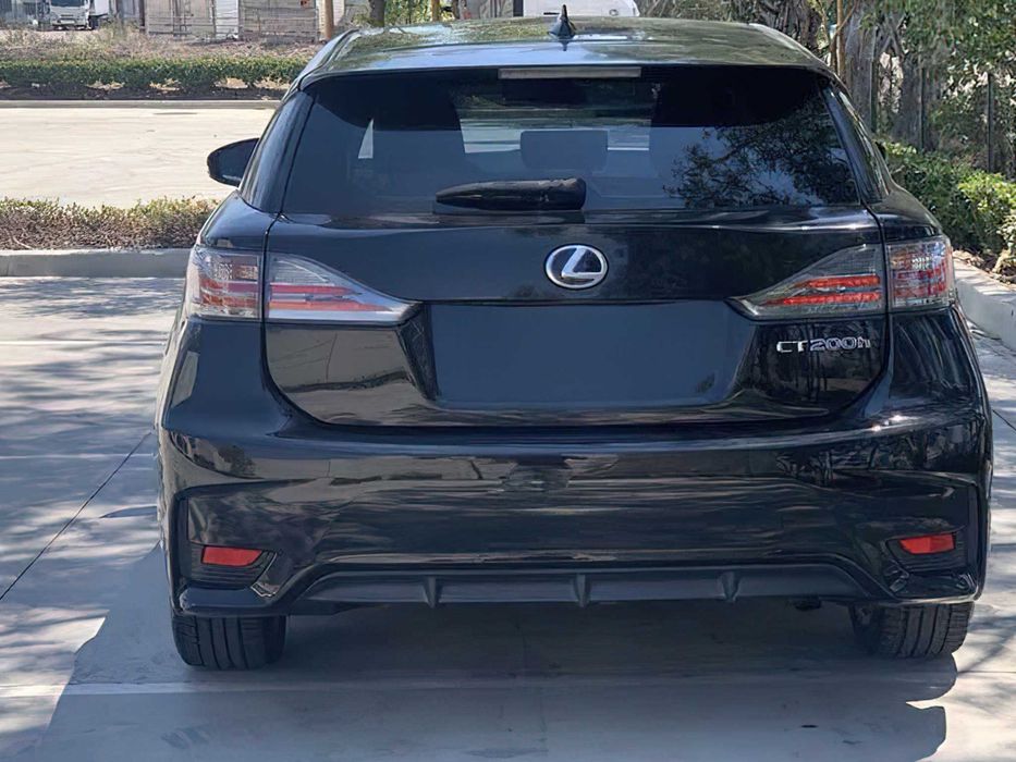 Lexus CT 200h Hybrid      2017