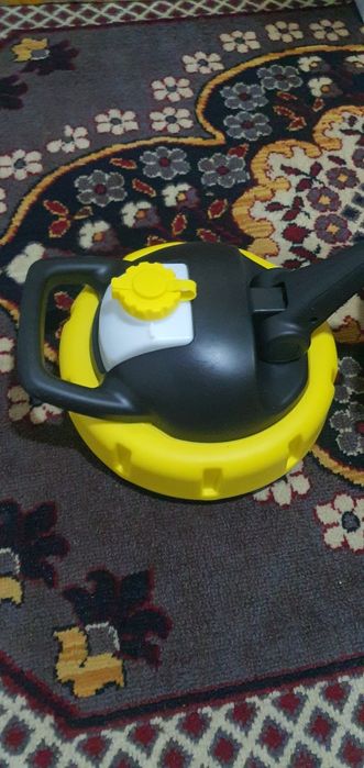 Продам Щітку для плитки та килимів М22