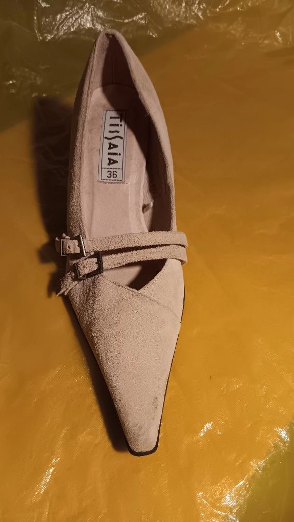 Sapatos com salto