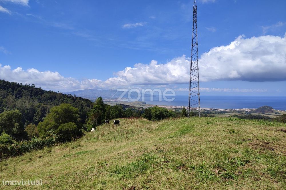 Terreno rústico nas Caldeiras da Ribeira Grande