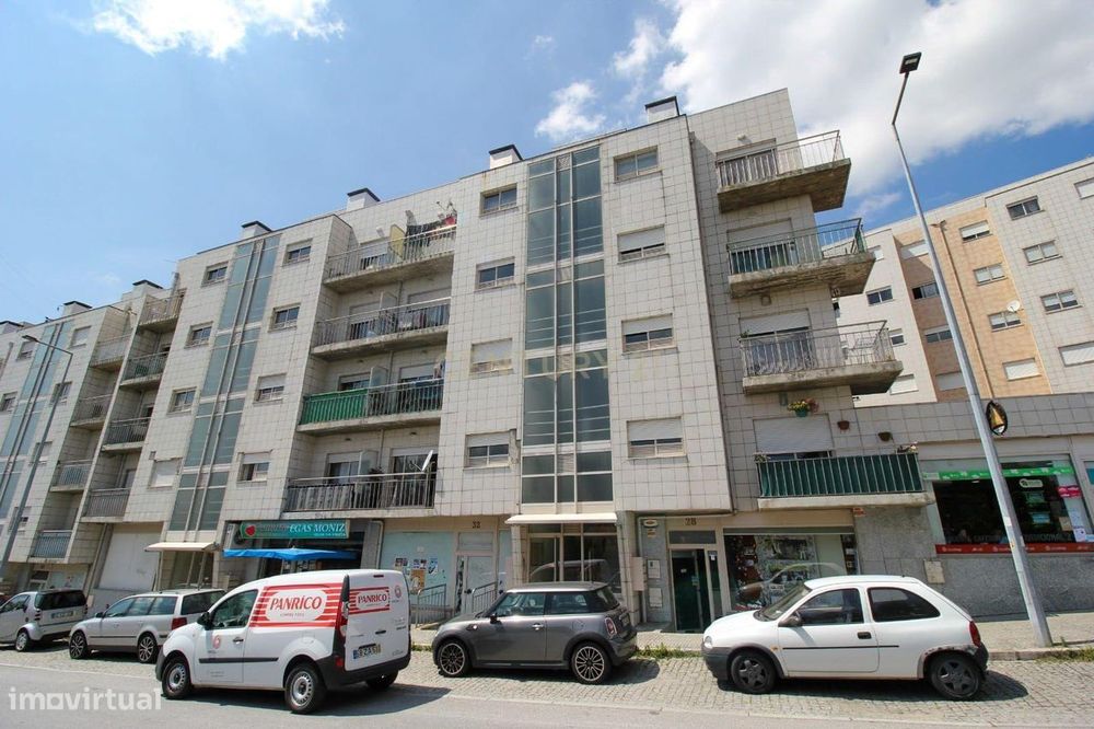 Apartamento T2 em Cete, Paredes