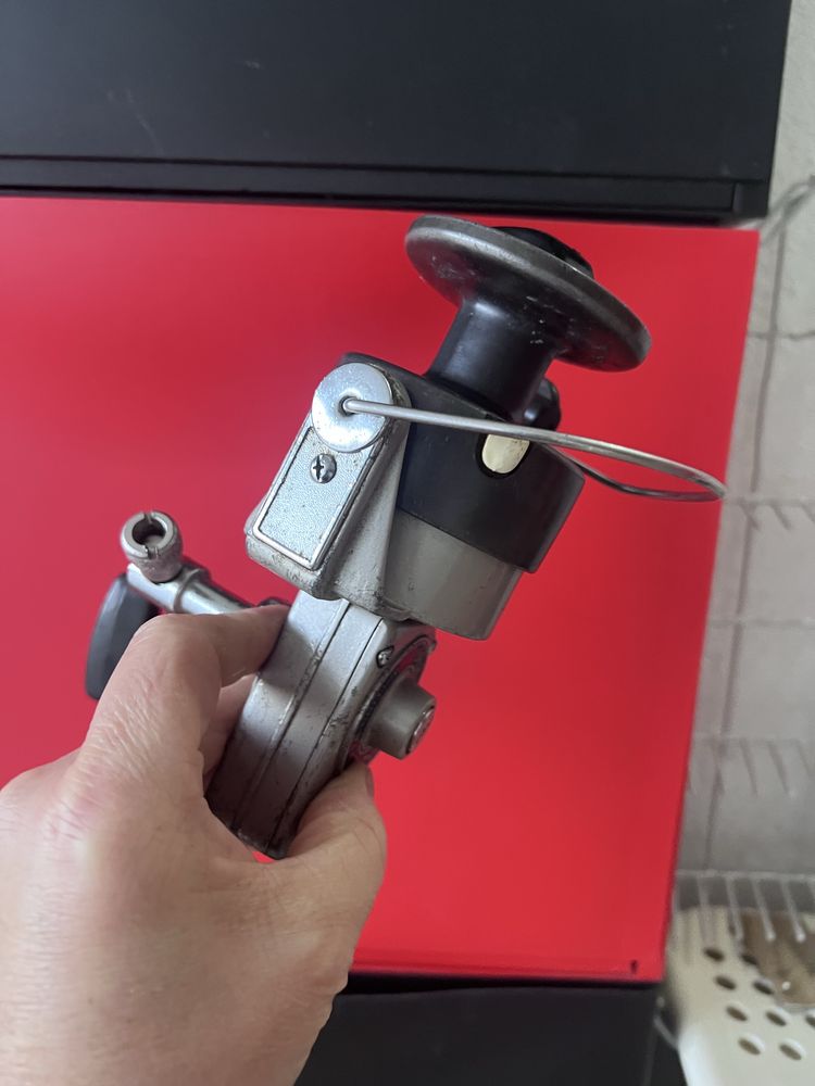 Carreto Daiwa 6000