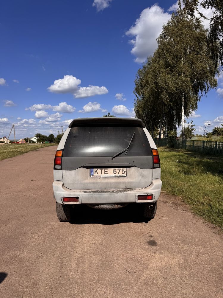 Mitsubishi pajero sport 2007