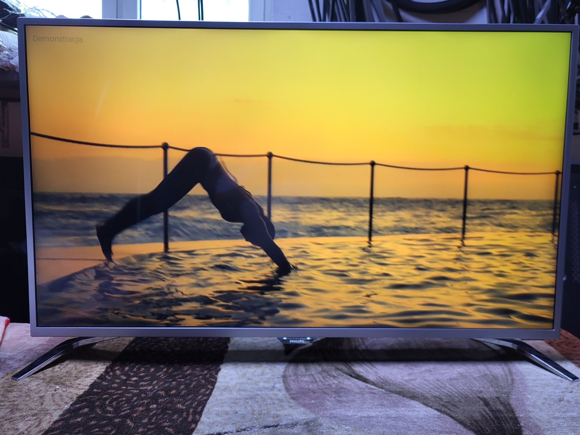 Philips 43 4k YouTube Netflix ambilight