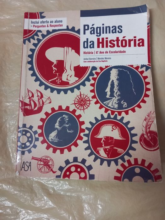 Livros escolares - 8°ano
