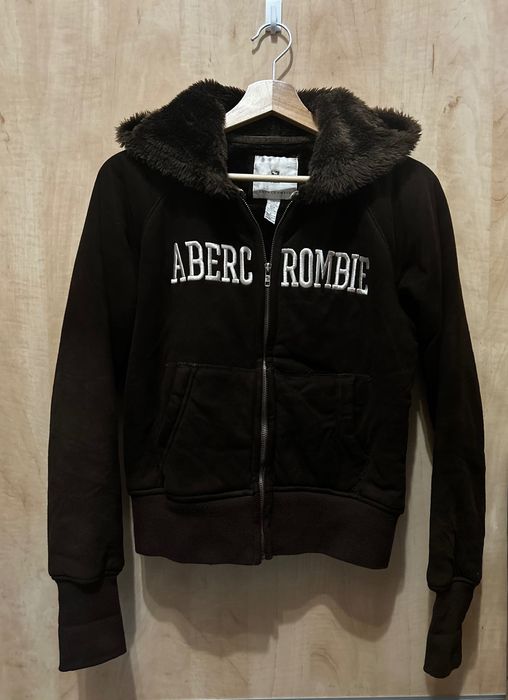 Bluza Abercrombie zapinaną z kapturem i futerkiem