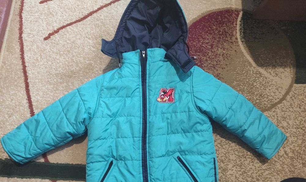 Продам зимову куртку для хлопчика