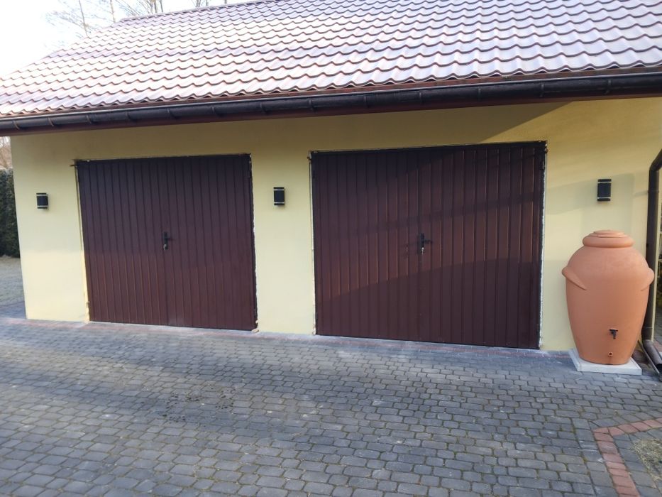 Bramy garażowe na wymiar. Bramy dwuskrzydłowe. Producent