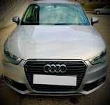 Audi A1 1.6 TDI S-Tronic • Automático RARO