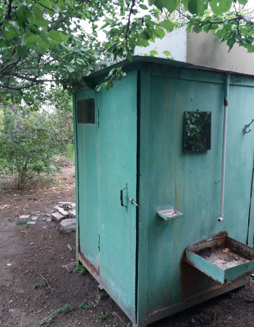 Будинок (дом), ділянка (участок)