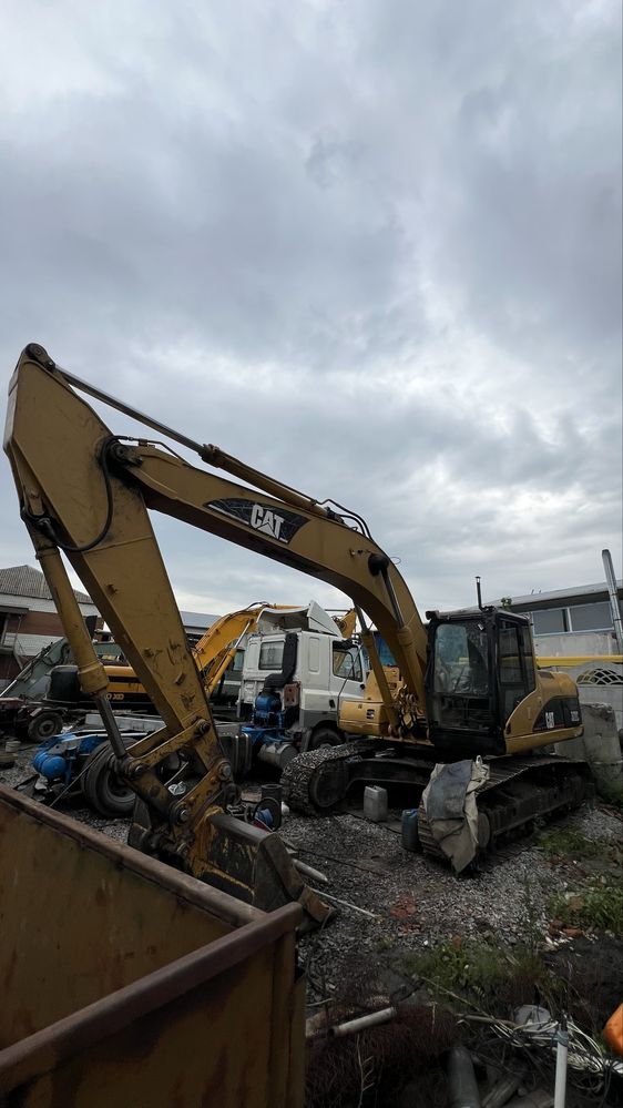 CAT 322C 2006 рік