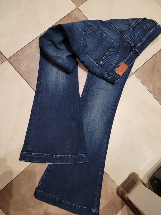Spodnie oryginalne jeans damskie dzwony Tommy Hilfiger