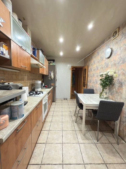 Продам 2к квартиру ул.Старокозацкая 82. Парк Глобы.