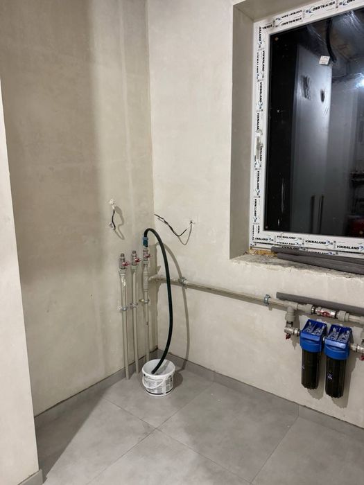 Продам новий будинок з басейном у котеджному містечку “Міжріччя”